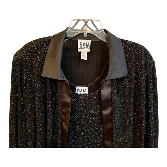 R&M RICHARDS, VINTAGE, BLACK EVENING JACKET WITH MATCHING TANK. SIZE 16 - Picture 3 of 6